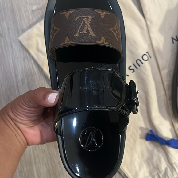 Louis Vuitton Sandals - Picture 5 of 5